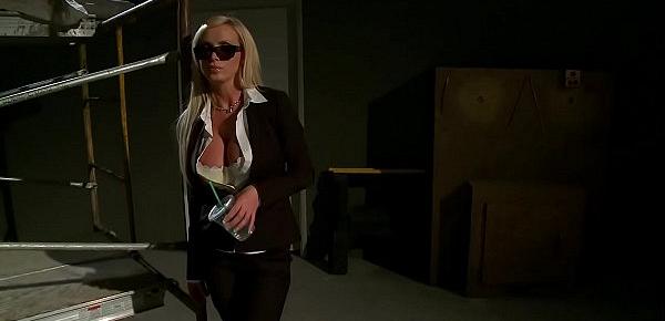  Brazzers - Pornstars Like it Big -  Reservoir Sluts scene starring Lisa Ann, Nikki Benz, Johnny Sins